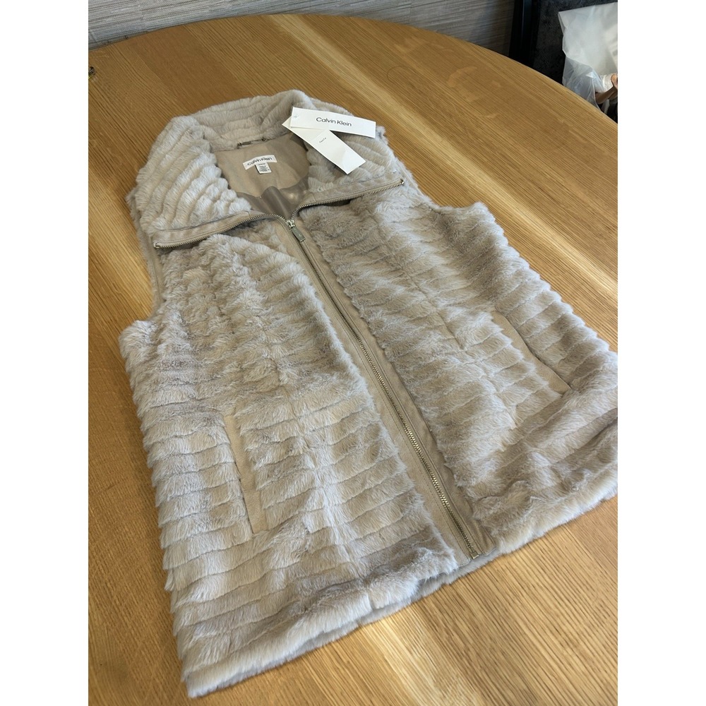 Calvin Klein Woman's Tan Faux Fur Zip Vest Size M SO SOFT $139 New